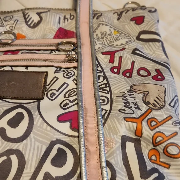 Coach Poppy Graffiti Glam Hearts Tote/Shoulder Bag - Picture 14 of 16
